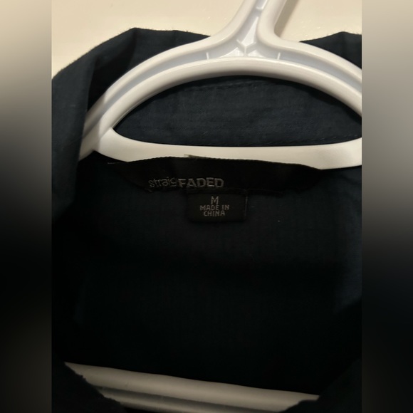 Men’s Straight Faded Button Up - Picture 3 of 3